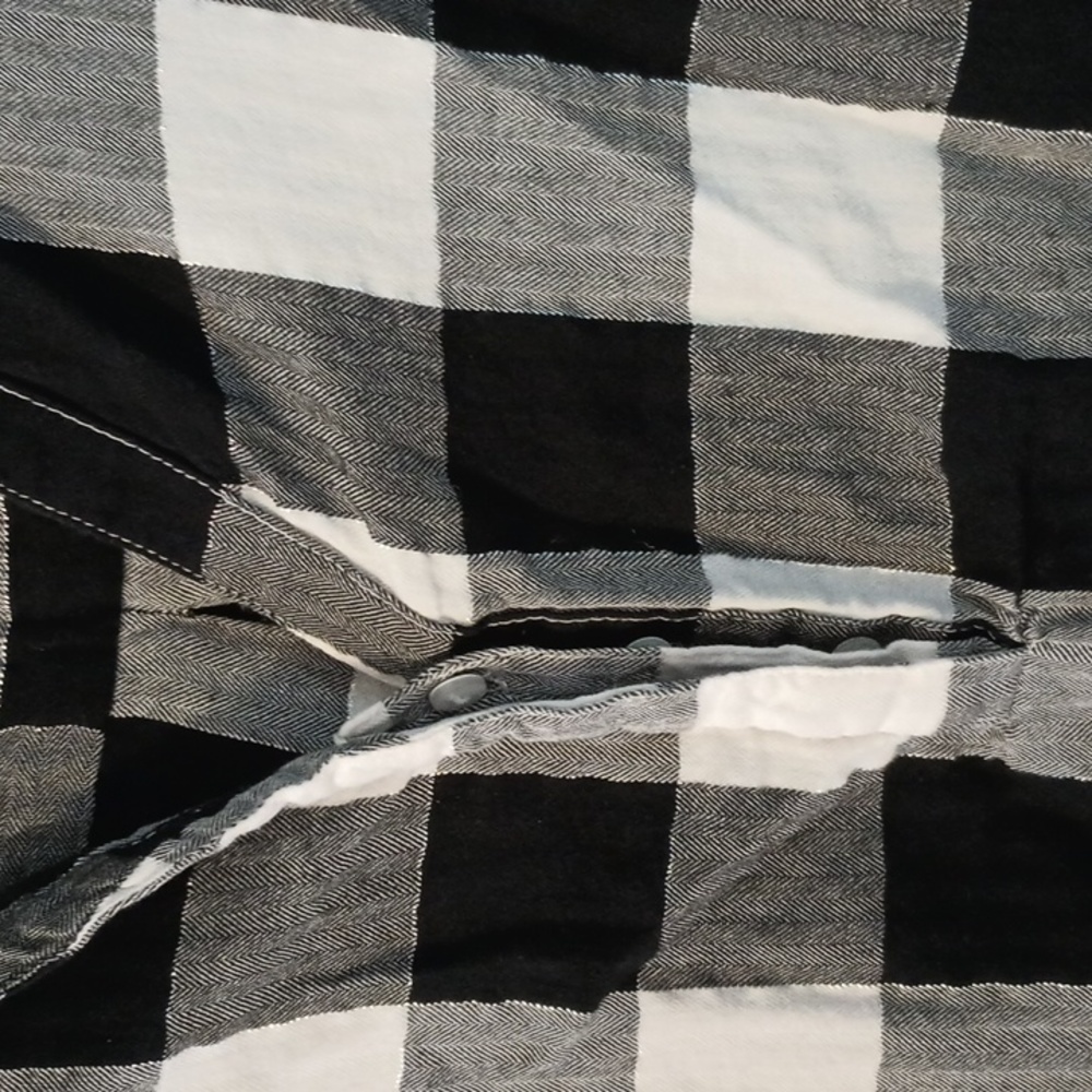 Top - Picture 2 of 4